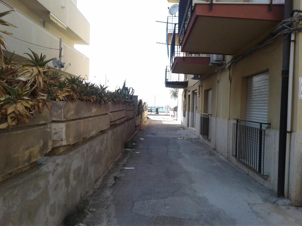Appartamento Seflonia Cefalu Luaran gambar